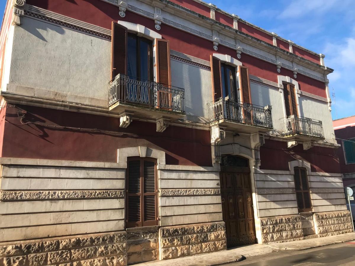 Palazzo De Bellis Vitti Nella Citta Delle Grotte Panzió Castellana Grotte Kültér fotó
