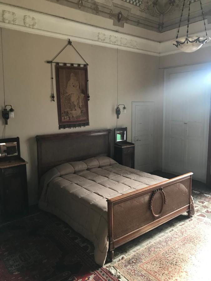 Palazzo De Bellis Vitti Nella Citta Delle Grotte Panzió Castellana Grotte Kültér fotó